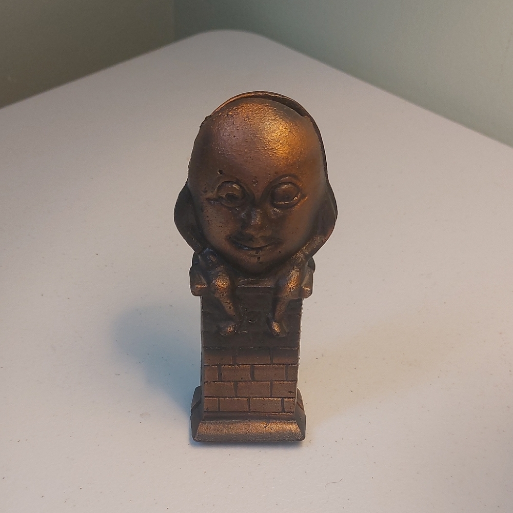 Vintage Cast Iron Humpty Dumpty Bank